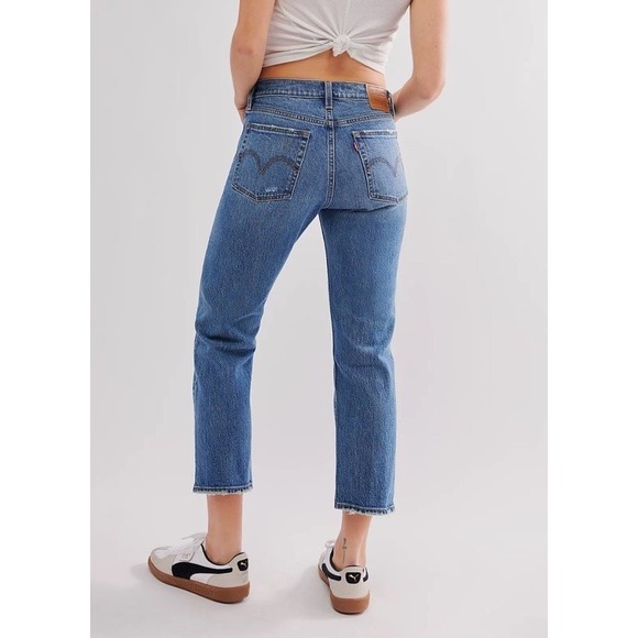 Levi's Denim - Levis Jeans Womens Premium Wedgie Straight Fit Big E Frayed Hem Size 26 Distress